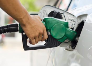 Confirman que no subirán precios de gasolina y luz
