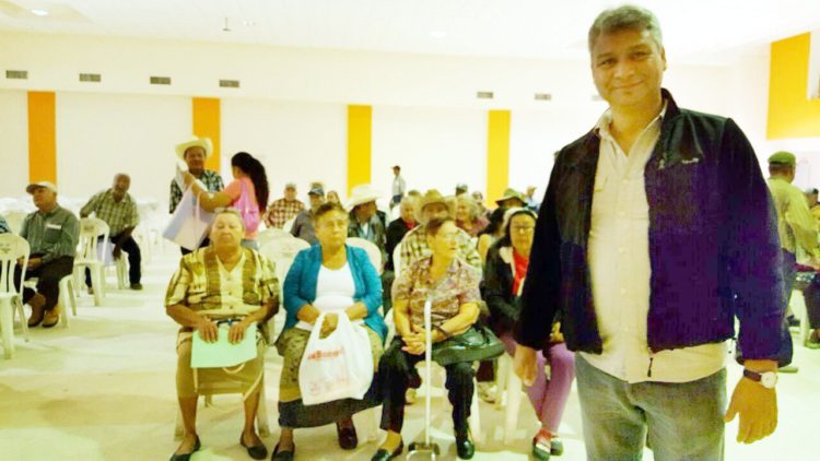 Hijos quitan dinero a sus padres del programa «68 Y MAS»; hay denuncias
