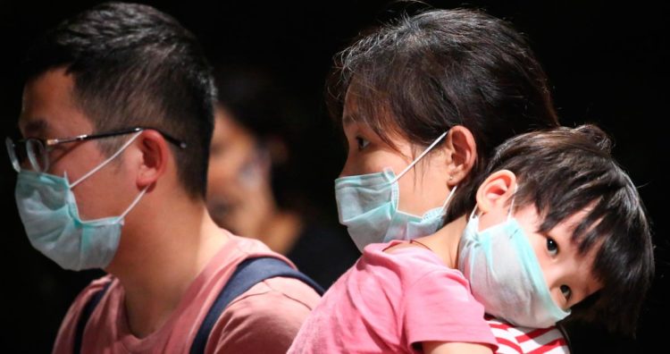 Vetan a chinos en el mundo por CORONAVIRUS