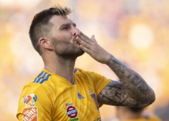 Está a un gol de batir tres marcas