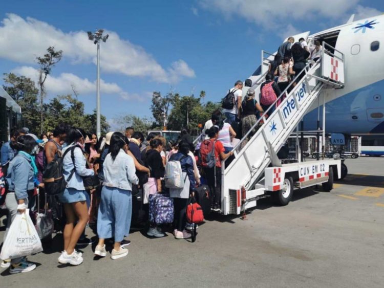 Van por mexicanos varados en otros países