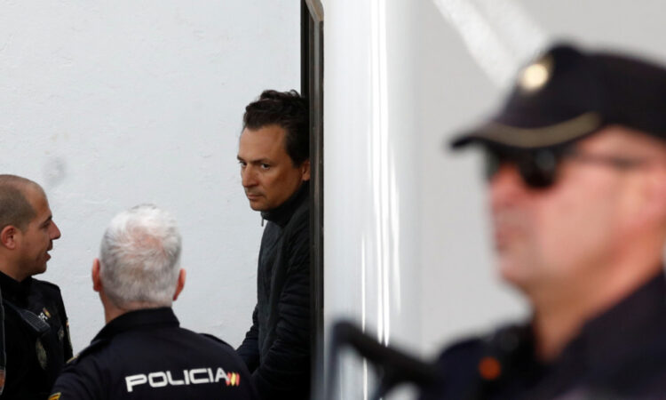 Lozoya no va a prisión, enfrentará proceso en libertad