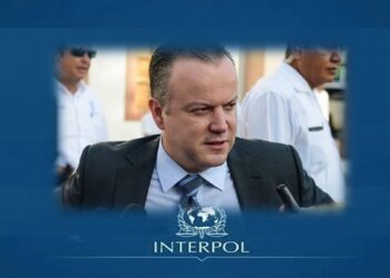 CONFIRMADO DESTIERRO POLÍTICO DE CANTUROSAS
