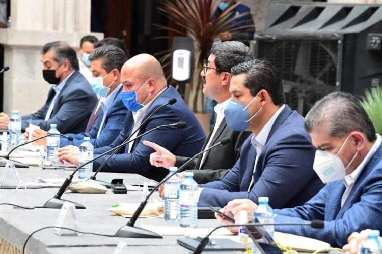 T E C L A Z O S/BUSACAR UN PAÍS MÁS EQUITATIVO ES EL PROPÓSITO: GOBERNADORES.
