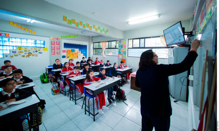 En Campeche vacunarán a maestros en breve; regreso a las aulas en febrero