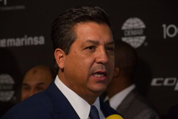 Gobernador “agarra toro por los cuernos”; encarará a quienes lo acusan