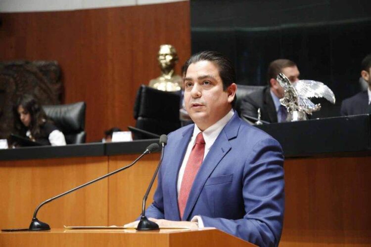T E C L A Z O S/PUGNA SENADOR BAJAR TARIFAS ELÉCTRICAS