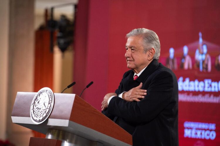 Presume AMLO contundente combate a la corrupción