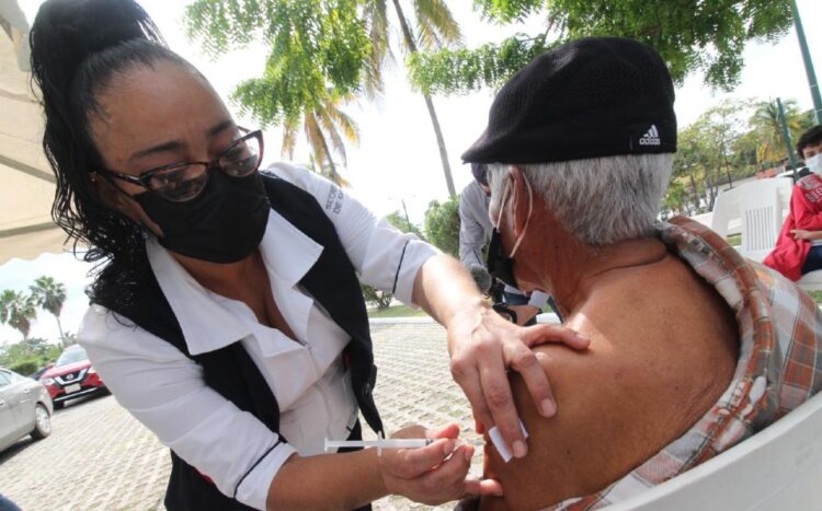Piden tres requisitos a Adultos Mayores para recibir vacuna en Tamaulipas