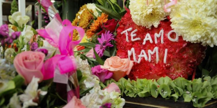 Se recupera comercio con ventas del 10 de Mayo