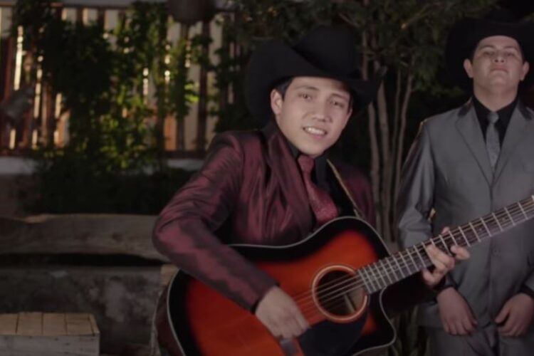 Matan a balazos a joven cantante