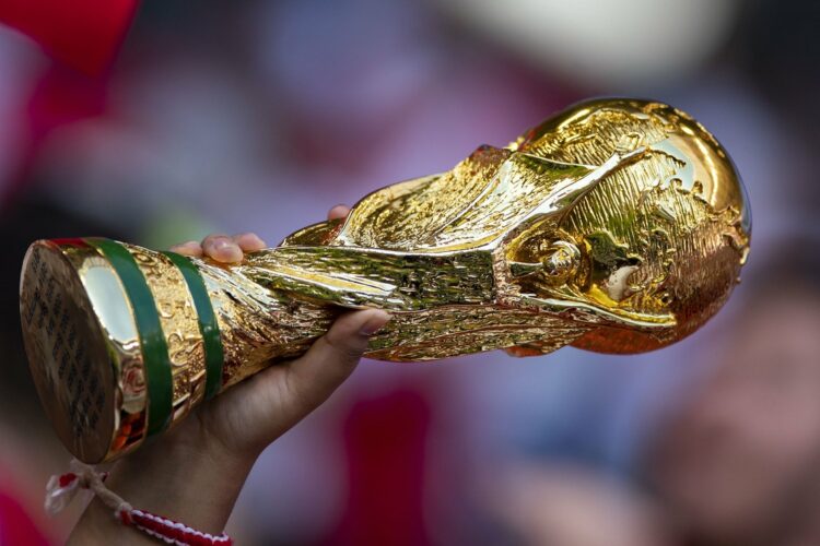 FIFA podría hacer un mundial de futbol cada dos años