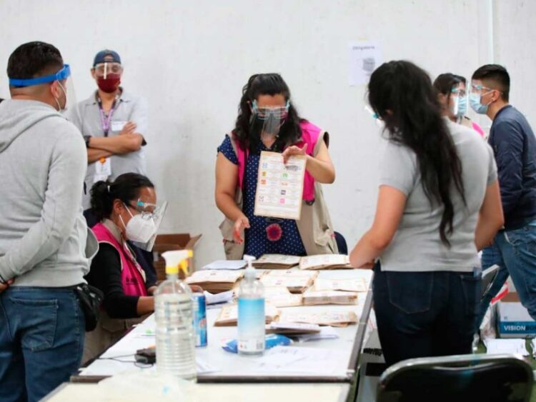 Hasta agosto reparto oficial de pluris; primero a resolver impugnaciones
