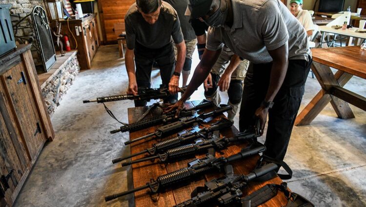 Histórico: México denuncia formalmente a fabricantes de armas de EU
