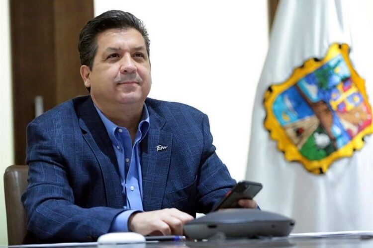 Gobernador busca blindaje aún después de terminar y a cargo del erario