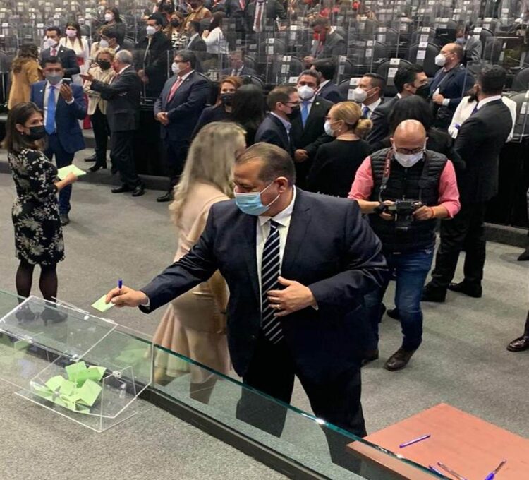 T E C L A Z O S/OTRO ZARPAZO MÁS AL CAMPO MEXICANO