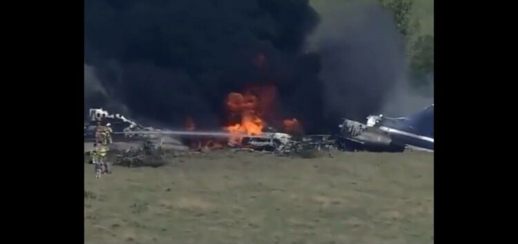 Se estrella avión en Texas con 29 pasajeros; milagrosamente están vivos