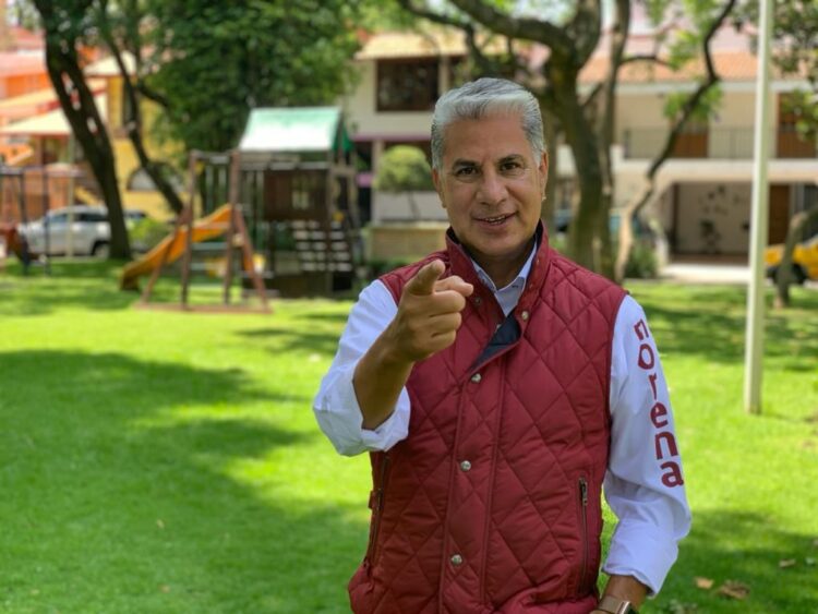 T E C L A Z O S/SENADOR ARREMETE CONTRA MORENOS FARSANTES…!