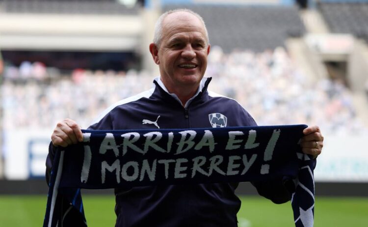 Rayados se disculpa con afición por tanto fracaso