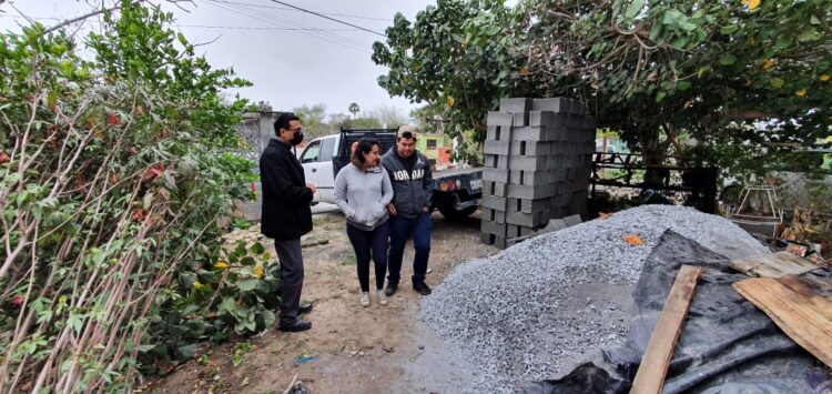Acción humanitaria realiza Ayuntamiento de San Fernando con familia que perdió todo en un incendio