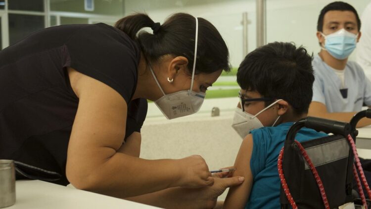 Llevarán a alumnos de escuelas de San Fernando a vacunarse en McAllen
