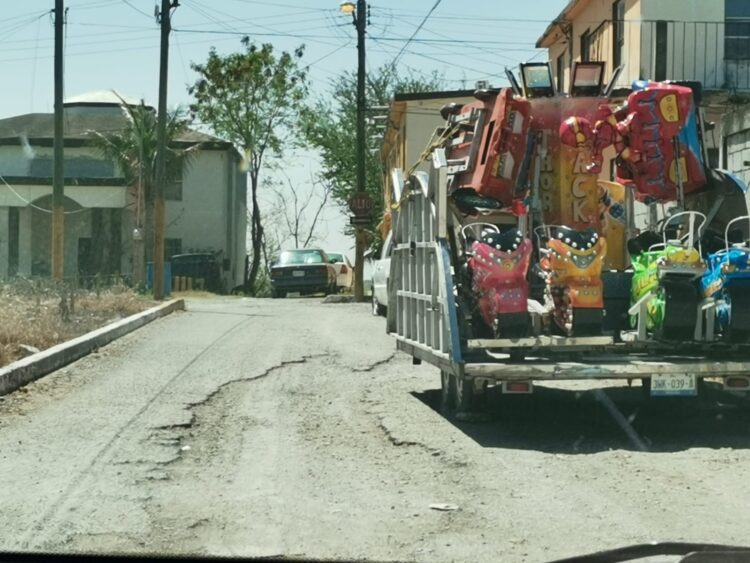 Despejan atracciones electromecánicas calles del primer cuadro en San Fernando