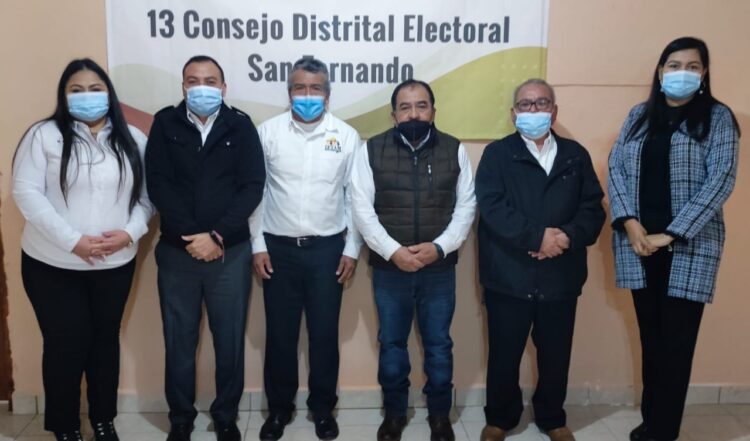 Partidos políticos acreditan a sus representantes ante el consejo distrital 13