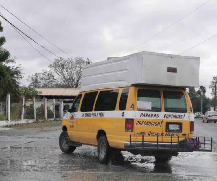 Cerca de iniciar vacaciones escolares; sufre transporte urbano