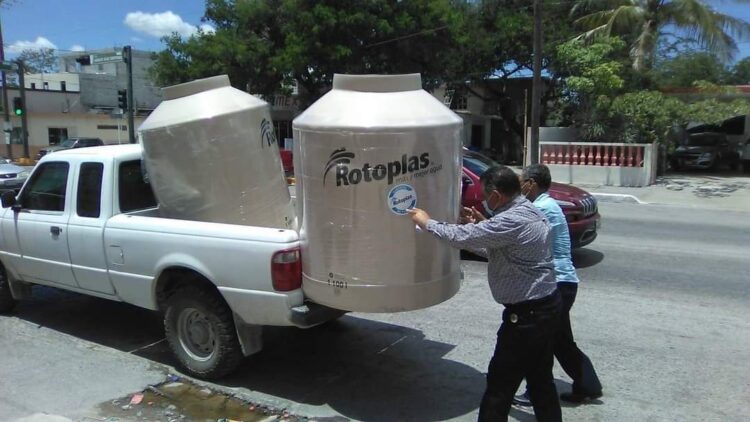 Excesiva demanda entorpece entrega de tinacos subsidiados en San Fernando