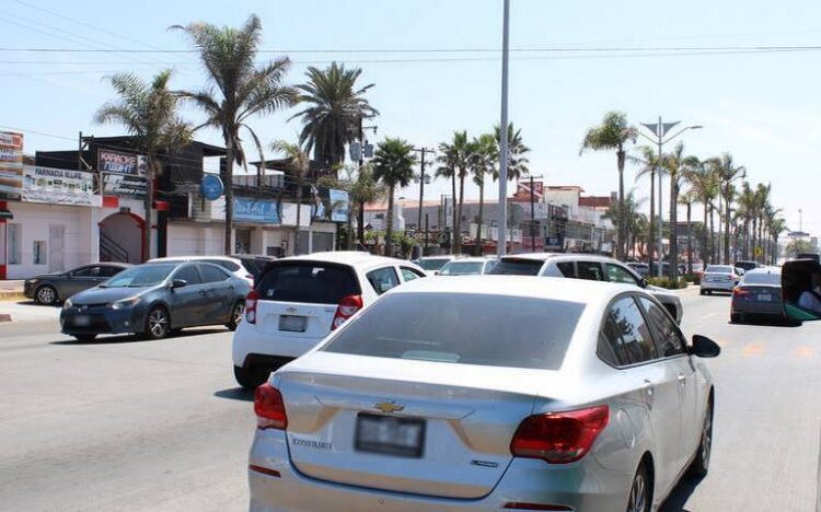 Suman más de 116 mil carros regularizados con decreto presidencial