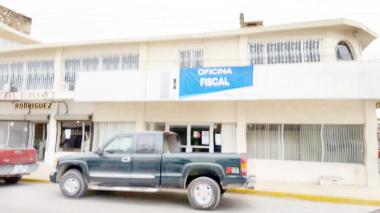 Burócratas regresan a “la chamba el próximo lunes”