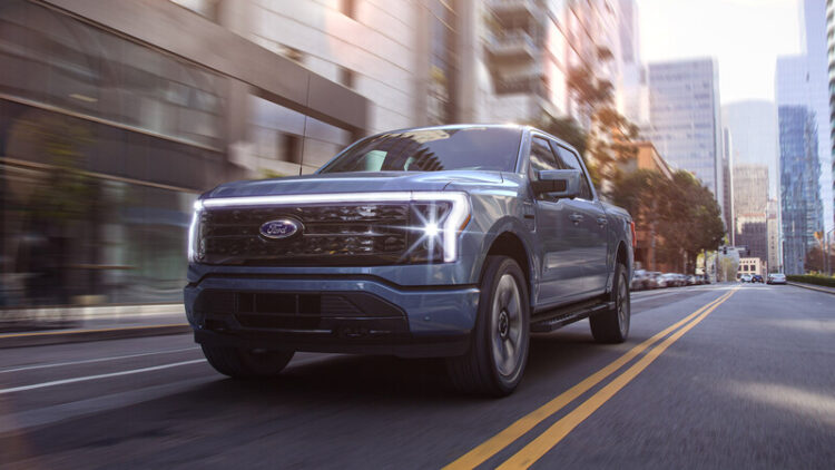 Ford dirá adiós a la gasolina, fabricará miles de autos eléctricos