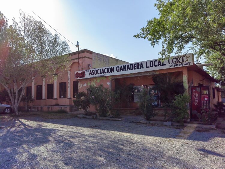 Docenas de ganaderos de San Fernando en riesgo de embargos por no pagar créditos