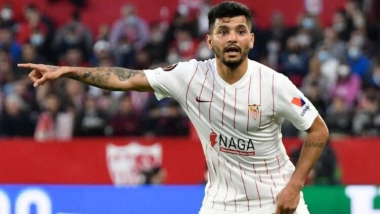Tecatito podría reforzar a la selección