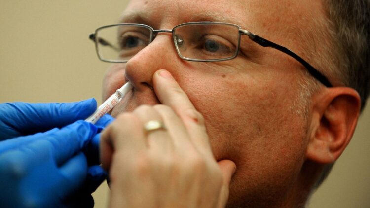 Crean primera vacuna INHALABLE anti COVID