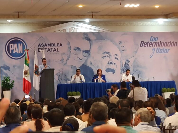 A TAMBOR BATIENTE/CIRCO POLÍTICO