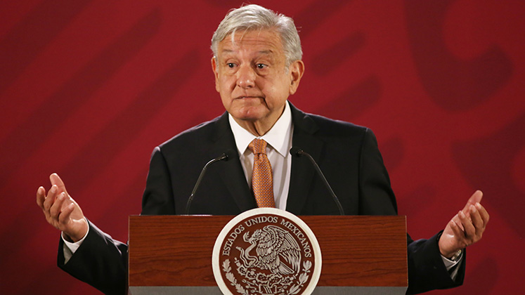 AMLo con todo sobre el INE; lo acusa de violar la constitución