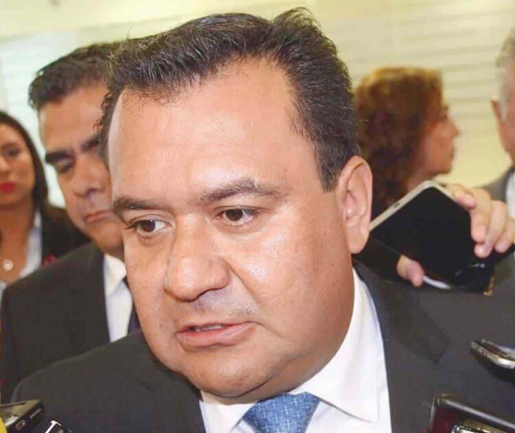 A TAMBOR BATIENTE/EL MANDADO NO ES CULPADO
