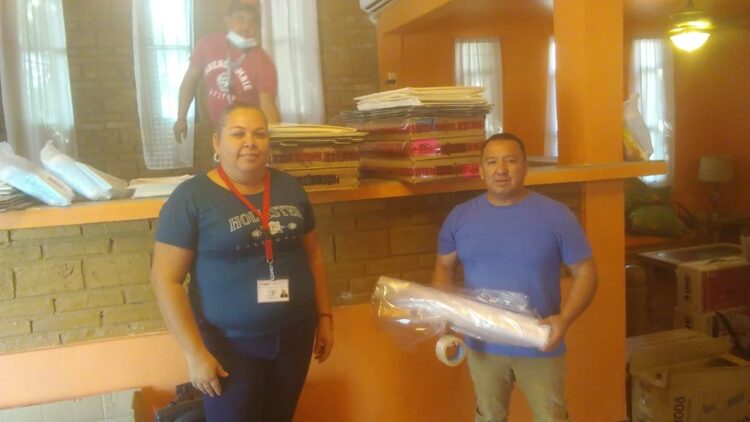 Distribuyen boletas electorales en El Valle de San Fernando para elección del domingo