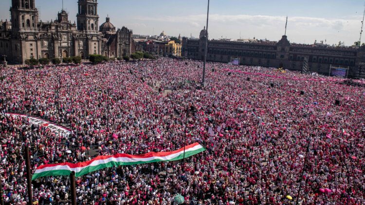 Quieren seguir robando, responde AMLO por mega marcha en contra
