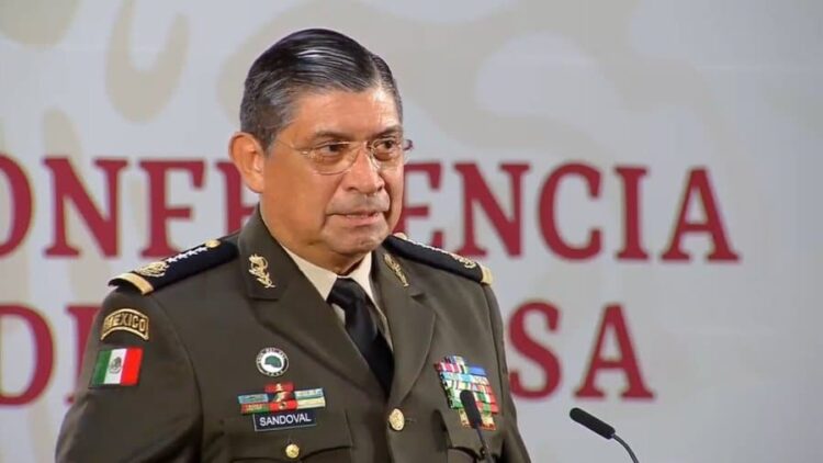 Exhiben lujos y derroches del alto mando del ejército en México
