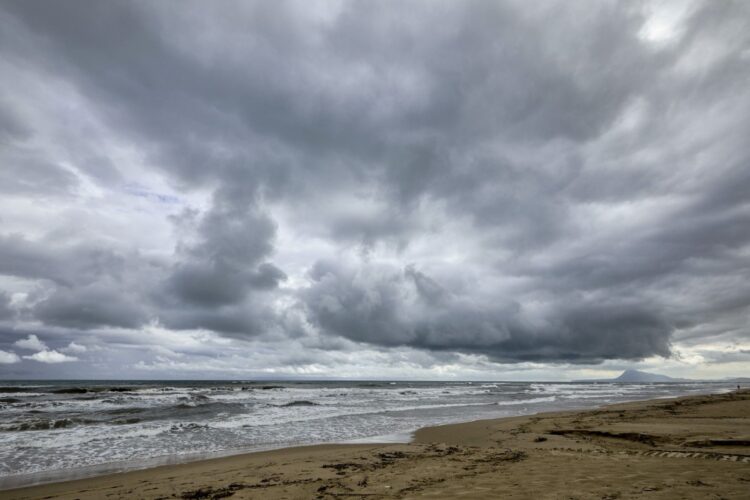 Pronostican lluvias para jueves y viernes santos; poco, pero bajará también temperatura