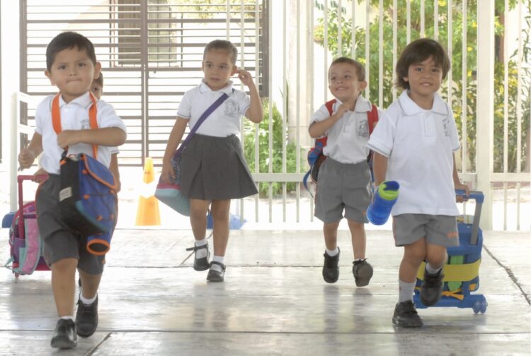 Alumnos irán a las aulas 4 días esta semana… ¡y descansarán otros cuatro!