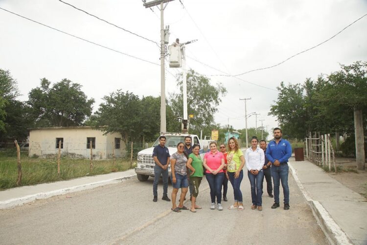 Inicia alcaldesa rehabilitación de la red de alumbrado público en colonia La Valentina