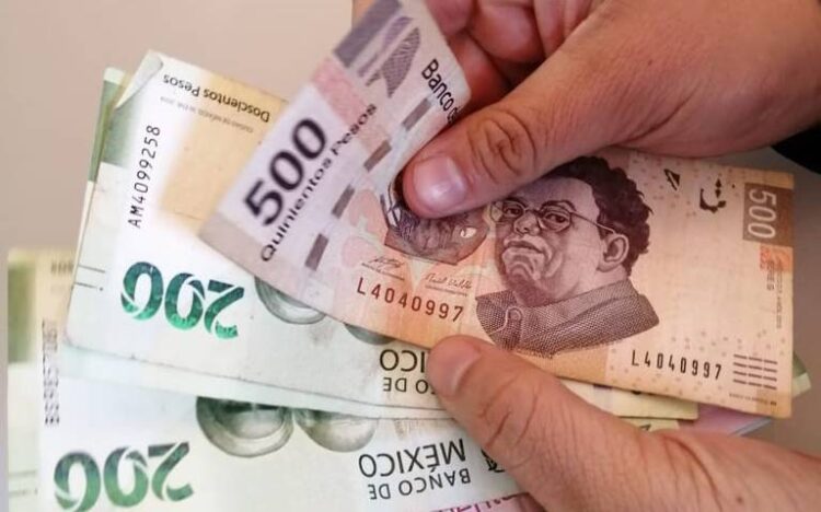 Denuncian a alumnos que entran armados a clases y amedrentan a maestros