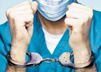 Psicópata mata a golpes a su abuela, tía y una prima en NL; se pudrirá en prisión