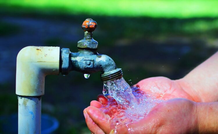Hay que cuidar el agua, porque puede llegar a escasear más