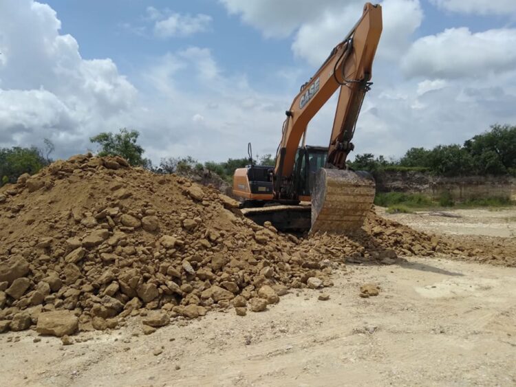 Productores agradecidos por reparación de brechas y caminos en temporada de sorgo