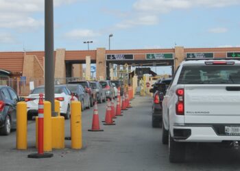 En EU pretenden negar visas a funcionarios mexicanos en represalia