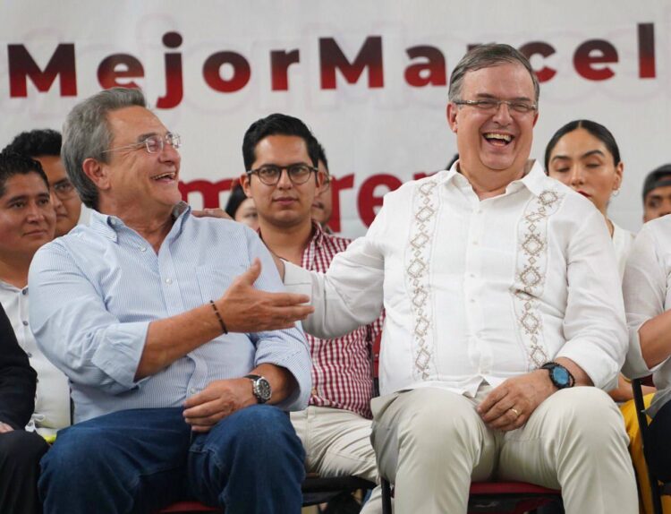 Un papá roba becas de su hija y además la bloquea para evitar reclamos